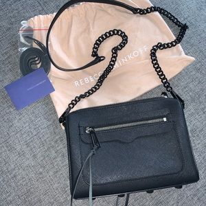 NEW✨Rebecca Minkoff Avery Black Crossbody